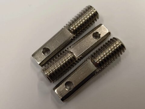 固定ボルトM8X32横穴加工